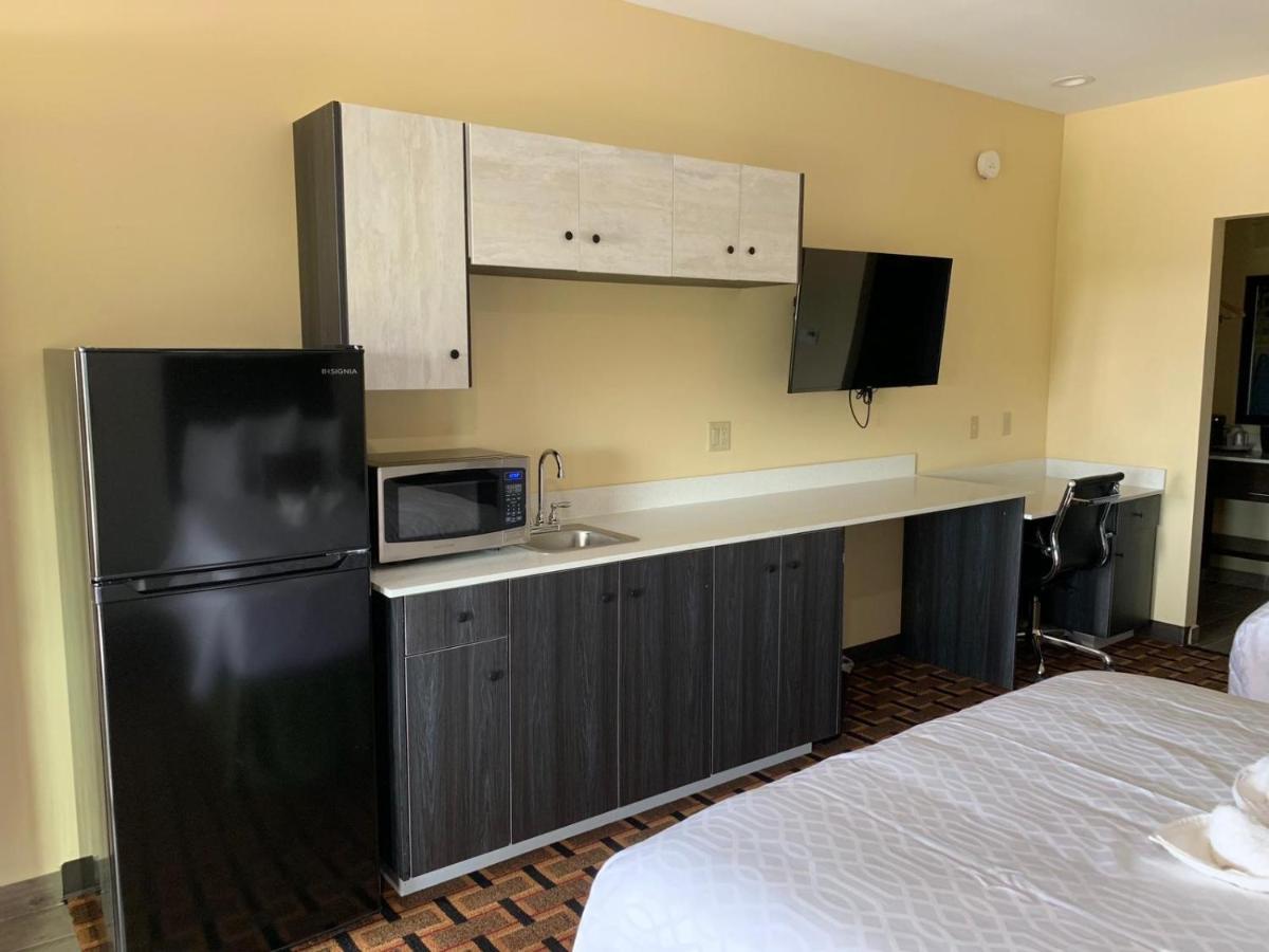 Homestay Inn & Suites Edinburg Exterior photo